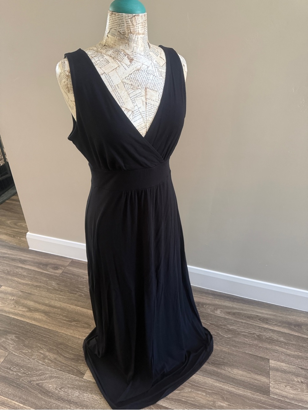 Sleeveless Black V-Neck Maxi Dress Tall Girl Approved